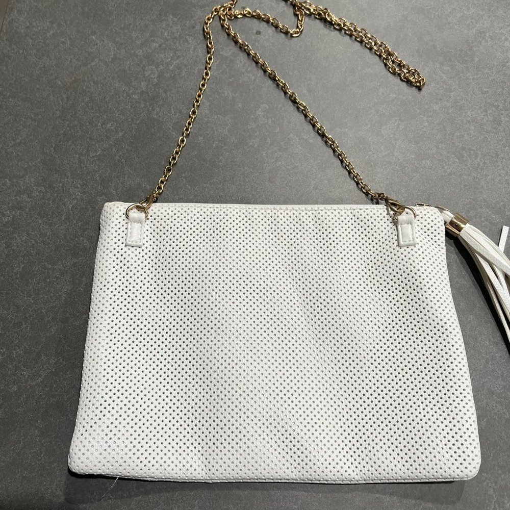 White Crossbody or Clutch bag with detachable chain - Picture 5 of 8